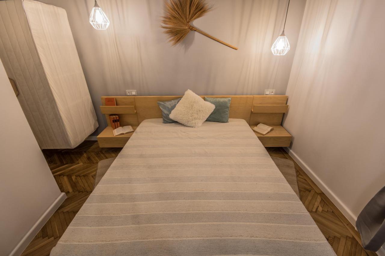 דירה Semmihome Semmelweis Street *