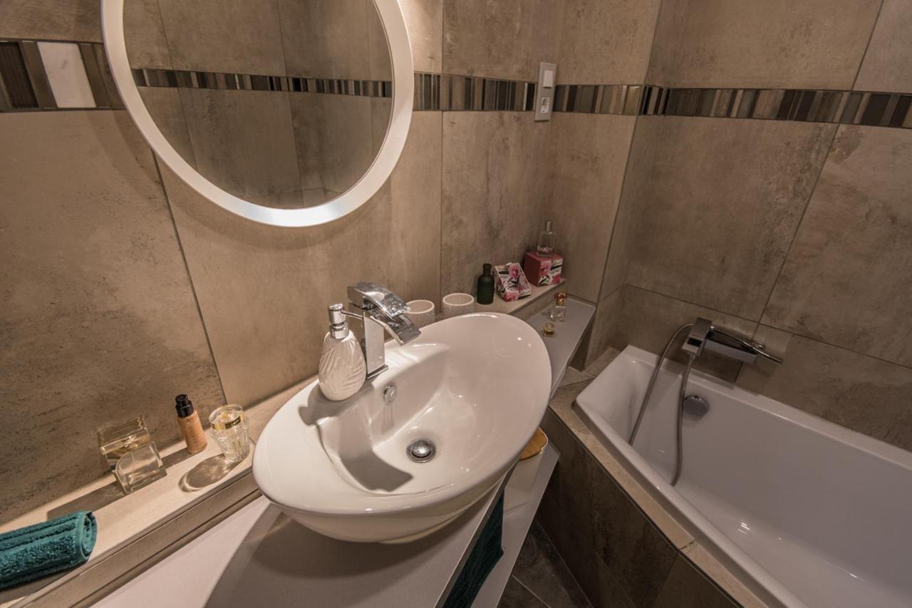 דירה Semmihome Semmelweis Street *