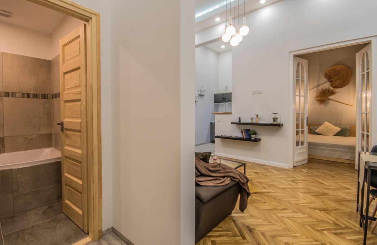 דירה Semmihome Semmelweis Street *