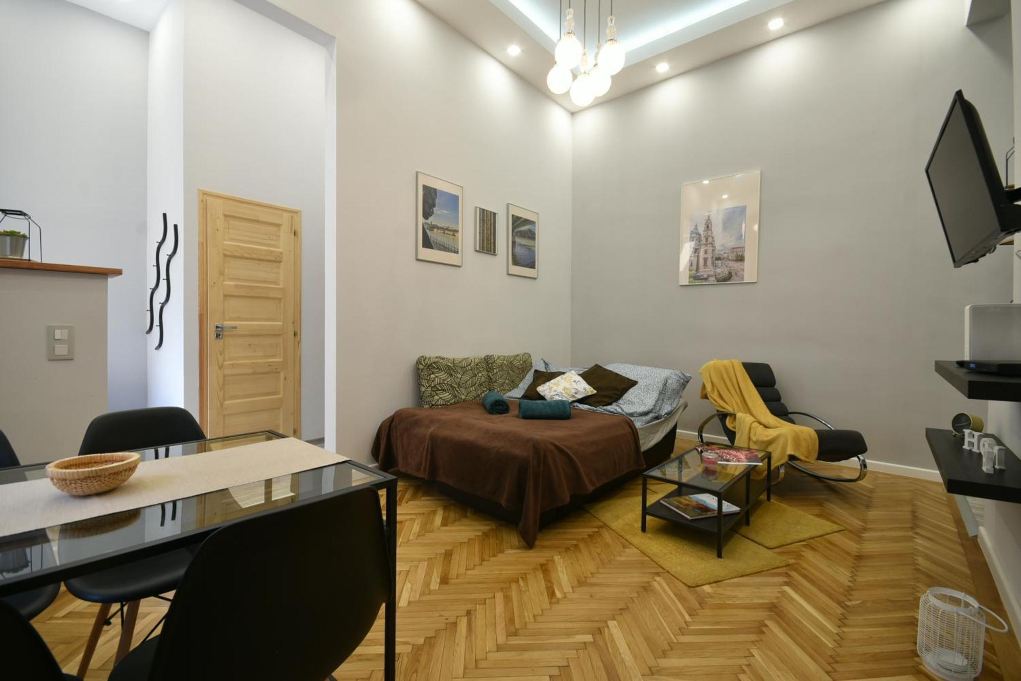 דירה Semmihome Semmelweis Street *