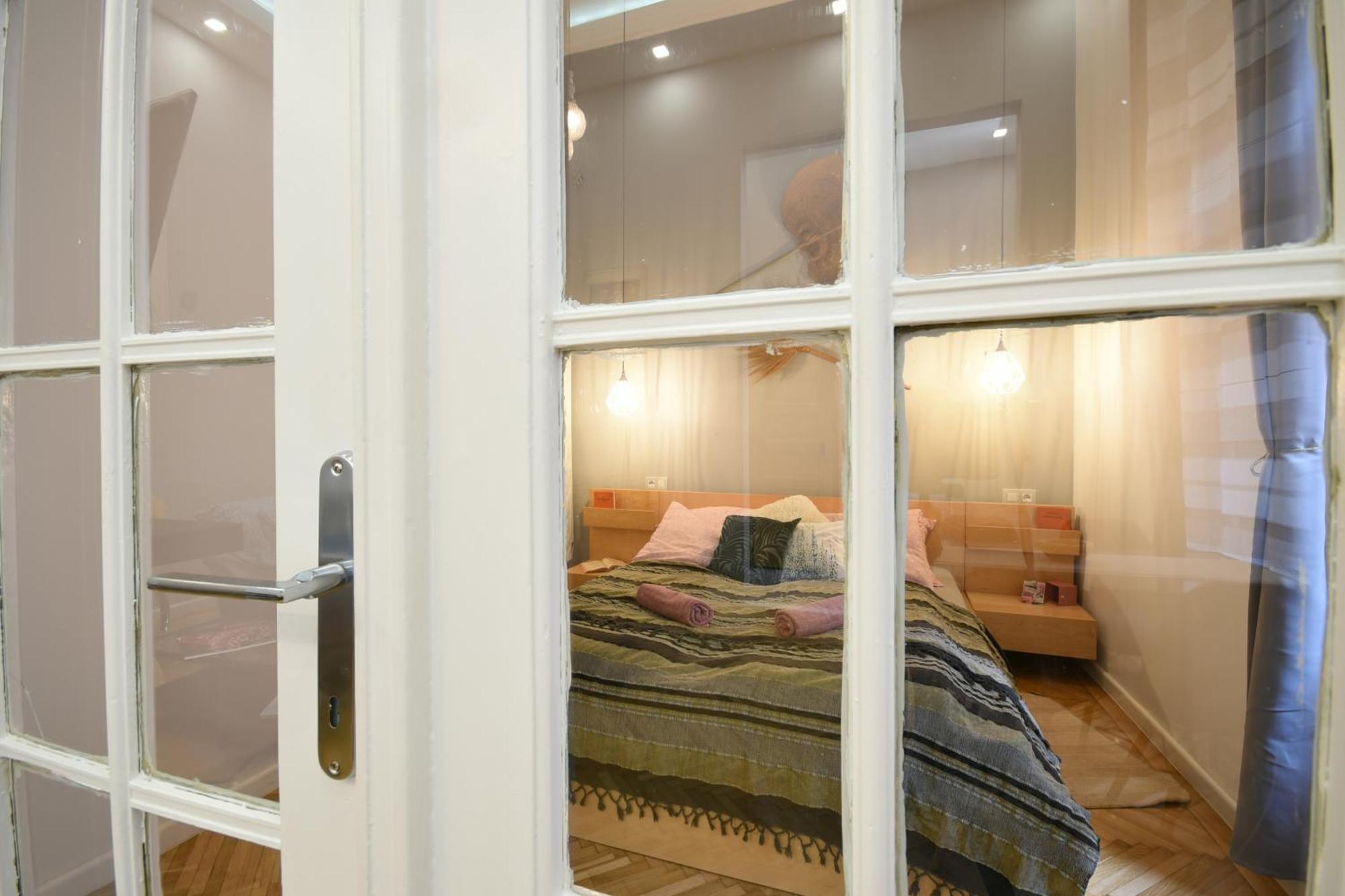 Semmihome Semmelweis Street דירה *